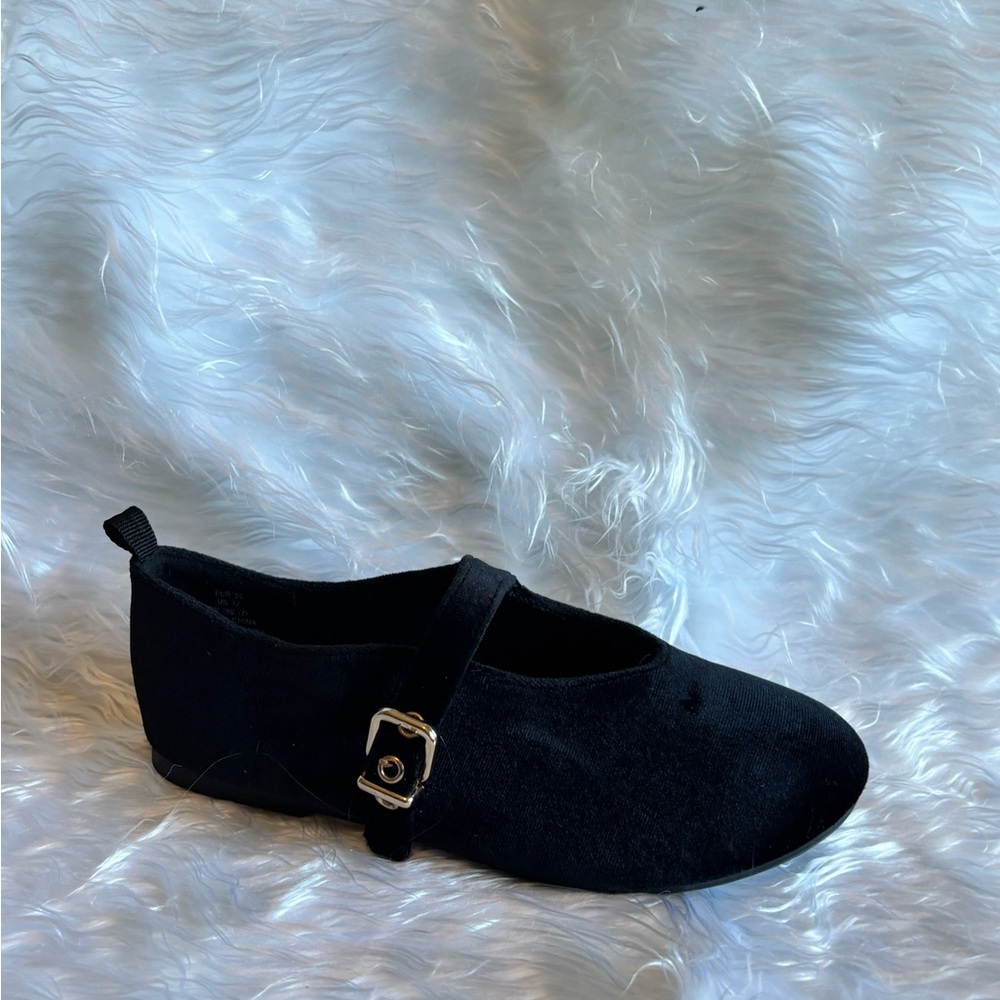 H&M SZ. 12 Black Mary Jane Flat with Buckle Gold Hardware